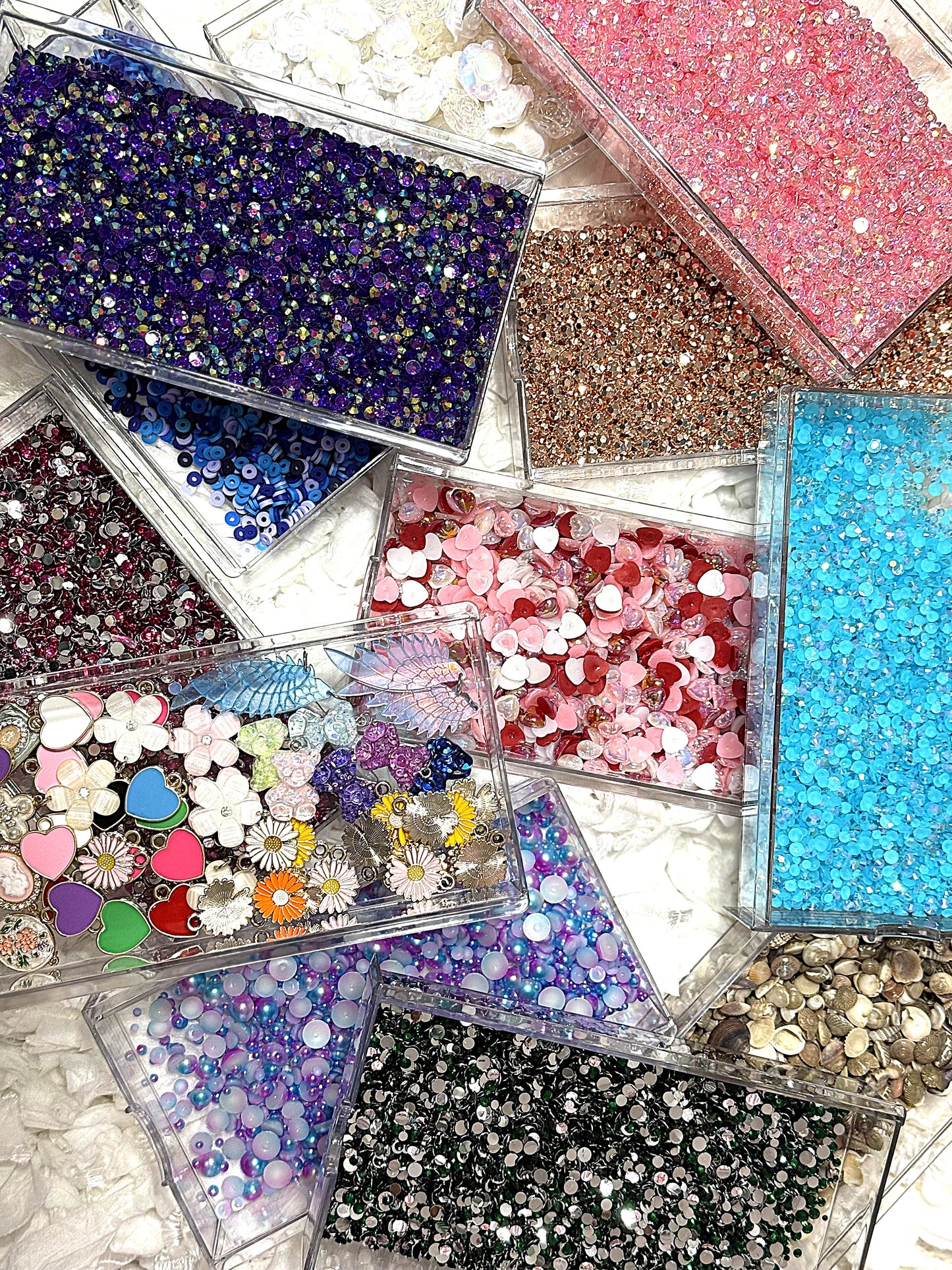 Embellishments / Rhinestones